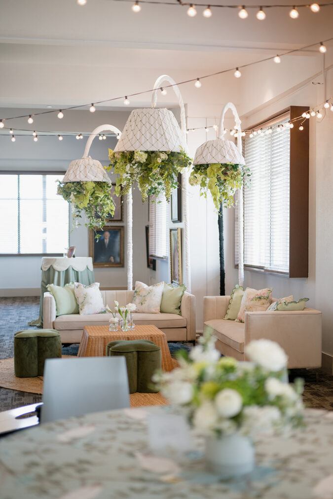 Sophisticated garden wedding details